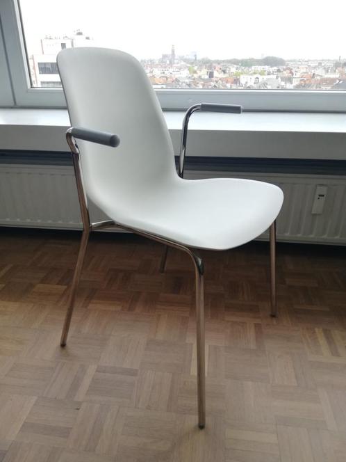 IKEA LIDAS stoelen met armleuningen (beschikbaar 4x), Huis en Inrichting, Stoelen, Zo goed als nieuw, Vier, Kunststof, Metaal
