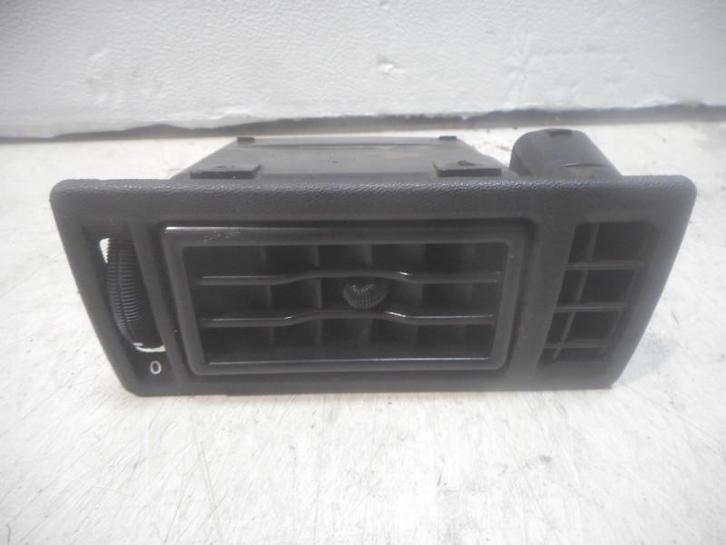 DASHBOARD LUCHTROOSTER RECHTS Ascona C (84 / 89) (90160829), Auto-onderdelen, Dashboard en Schakelaars, Opel, Gebruikt