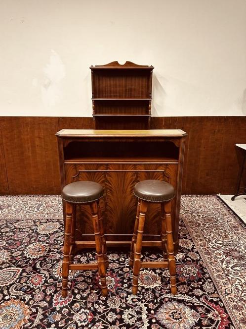 Engelse Chesterfield Bar met Barkrukken, Antiek en Kunst, Antiek | Kantoor en Zakelijk, Ophalen of Verzenden
