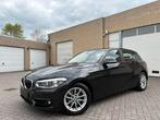 Bmw 116i | 12 Maanden Garantie | 106 Dkm | Benzine | 2018 |, Auto's, Voorwielaandrijving, Zwart, 5 deurs, 3 cilinders