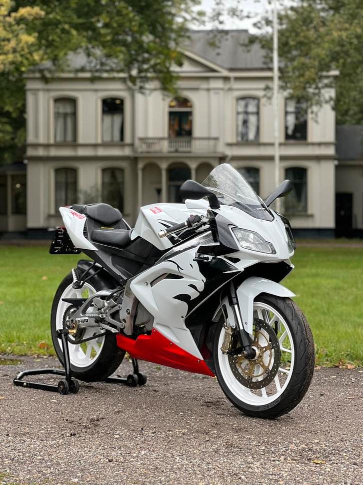 Aprilia RS 125 11kw ontgrenst 2008, Motoren, Motoren | Honda, Particulier, Super Sport, 11 kW of minder, 1 cilinder, Minimaal motorrijbewijs A1