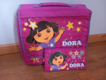 Boekentas Dora met pennenzak disponible aux enchères