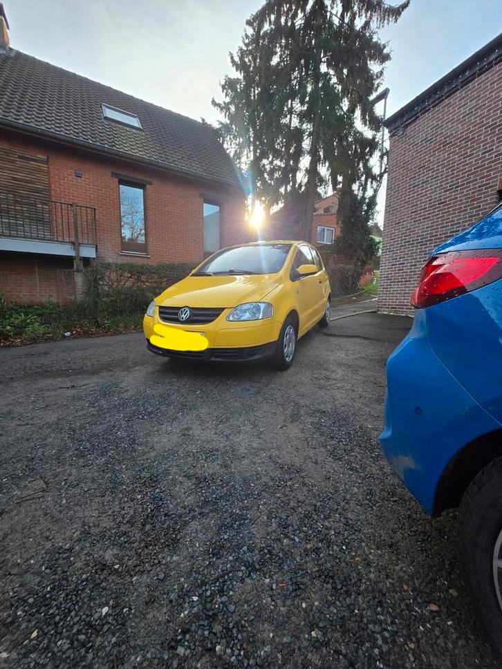 Fox pour pièces, Autos, Volkswagen, Particulier, Fox, Bluetooth, Radio, USB, Enlèvement