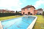 Maison à Charleroi Monceau-Sur-Sambre, 3 chambres, 912 m², Vrijstaande woning, 3 kamers