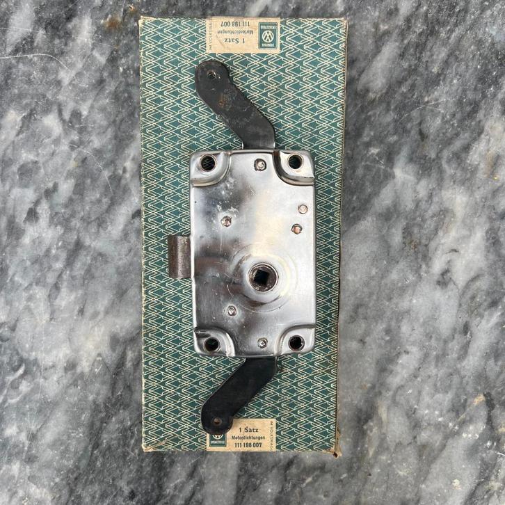 VW Split Window Bus Cargo Deurslot 1950-1955, Auto diversen, Auto-accessoires, Gebruikt, Verzenden