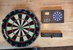 Winmau blade 6 met scorebord en oche, Sports & Fitness, Fléchettes, Enlèvement, Comme neuf