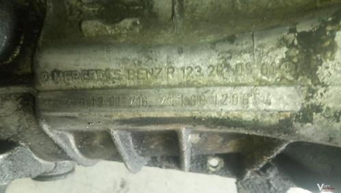 Versnellingsbak 4 5 bak w124 201, Auto-onderdelen, Transmissie en Toebehoren, Gebruikt, Ophalen of Verzenden
