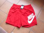 Nike rode short maat M, Meisje, Ophalen of Verzenden, Nike, Nieuw