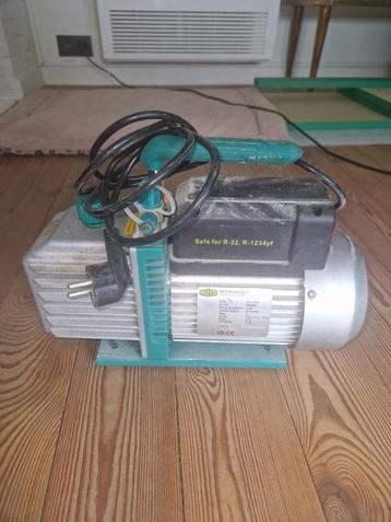 Vacuümpomp 142 l/m (ECO-5-R32) beschikbaar voor biedingen