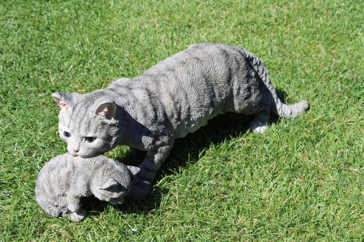 statue un chat gris et son petit taille naturel, Jardin & Terrasse, Statues de jardin, Neuf, Animal, Synthétique, Enlèvement