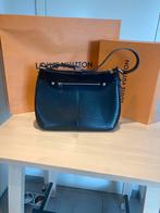 Louis Vuitton Turenne GM black Epi, Ophalen, Zwart