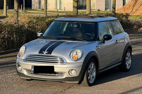 Mini cooper benzine panorama dak airco zetelverwarming, Auto's, Mini, Particulier, Cooper, 4x4, ABS, Airbags, Airconditioning