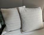 2 sierkussens, Huis en Inrichting, Woonaccessoires | Kussens, Ophalen, Zo goed als nieuw