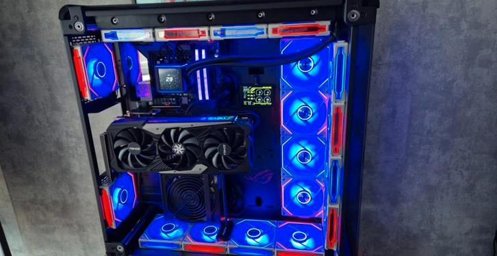 HIGH END GAME PC, Computers en Software, Desktop Pc's, Zo goed als nieuw, 3 tot 4 Ghz, SSD, 32 GB, Met videokaart, Gaming, Ophalen