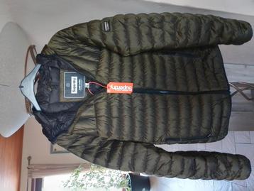 Veste Superdry XL (Nouvelle jamais utilisée) beschikbaar voor biedingen