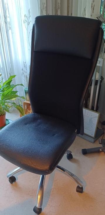 bureaustoel, zwart leder, totale hoogte 125cm,.... beschikbaar voor biedingen