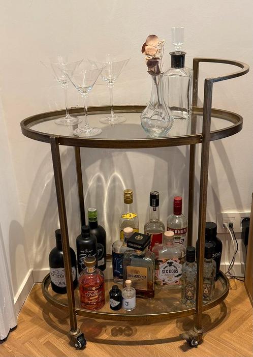 Vintage bar cart / serveerwagentje in messinglook met glas, Huis en Inrichting, Barren, Gebruikt, Ophalen