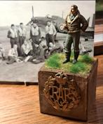WW2 RAF PILOT + SIDE CAP BADGE, Ophalen of Verzenden