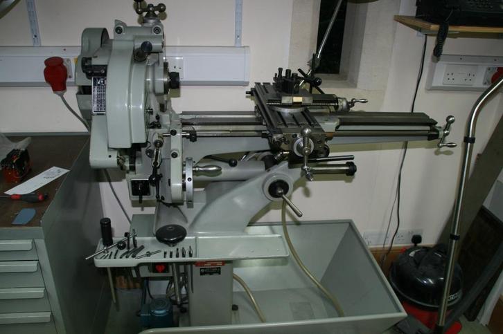 OP ZOEK naar Meyer Burger UW1 universele machine +toebehoren, Doe-het-zelf en Bouw, Draaibanken, Gebruikt, Overige typen, 500 tot 1000 mm