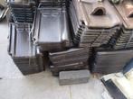 240 stuks zwarte stormpannen, Ophalen, Zo goed als nieuw, Zwart, Dakpannen