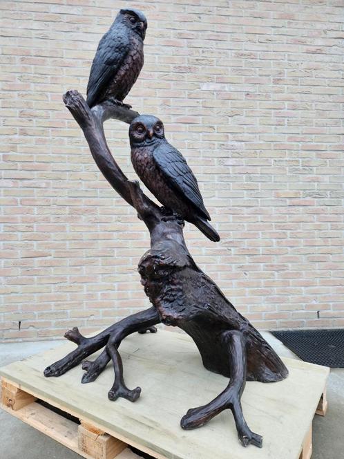 BRONZEN BOOM MET 2 PRACHTIGE UILEN PRACHTIGE GROTE BRONS !!!, Tuin en Terras, Tuinbeelden, Zo goed als nieuw, Dierenbeeld, Overige materialen