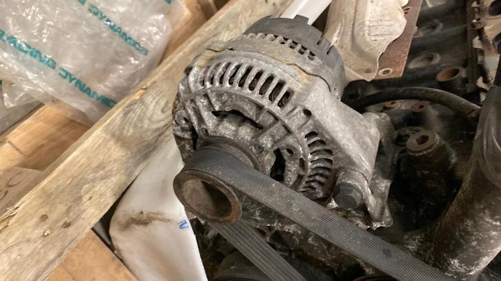 Dynamo - Alternator Mercedes W208 1999 -2003, Auto-onderdelen, Motor en Toebehoren, Mercedes-Benz, Gebruikt, Ophalen of Verzenden