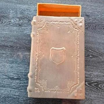 Tinnen grote luciferhouder voor huishouddozen beschikbaar voor biedingen