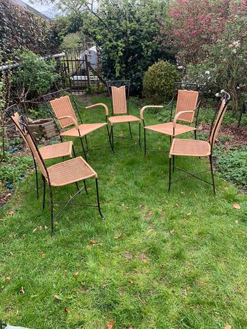 4 chaises et 2 fauteuils de jardin 