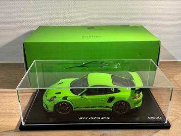 Spark 1/18 dealer model Porsche 911 991 GT3 RS lizard groen