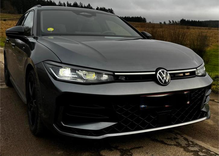 Passat R-Line Business Premium 2.0 TDI SCR 110 kW(150 ch)DSG, Auto's, Volkswagen, Particulier, Passat, 360° camera, ABS, Achteruitrijcamera