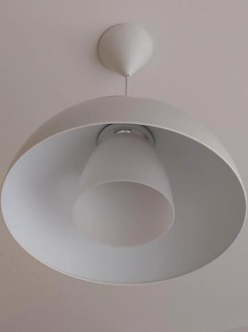 Tijdloze plafondlamp Ikea, diameter 44cm beschikbaar voor biedingen