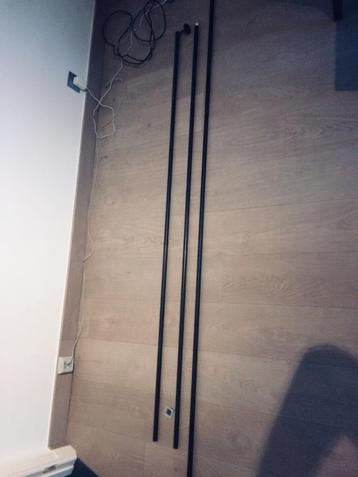 gordijnrails 2 x 2 meter lang + 1 x 2.5 meter lang beschikbaar voor biedingen