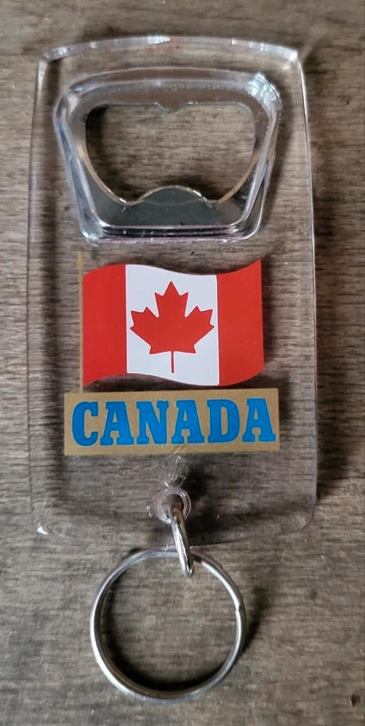 Canada sleutelhanger met flessenopener, Verzamelen, Sleutelhangers, Zo goed als nieuw, Ophalen of Verzenden