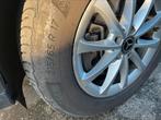 Mercedes GLB  215/65/17 99H winterbanden, Ophalen, Zo goed als nieuw