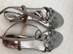 Mooie grijs-zilveren sandalen maat 38, Nieuw, Grijs, Sandalen of Muiltjes, Riva