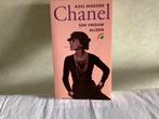 Chanel een vrouw alleen, Ophalen, Zo goed als nieuw, A. Madsen