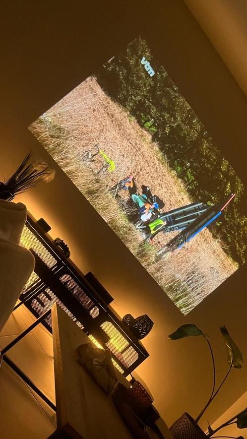 Beamer Strexx 1080 FULL HD 15.000 LUMEN in perfecte staat, Audio, Tv en Foto, Beamers, Zo goed als nieuw, Overige technologie