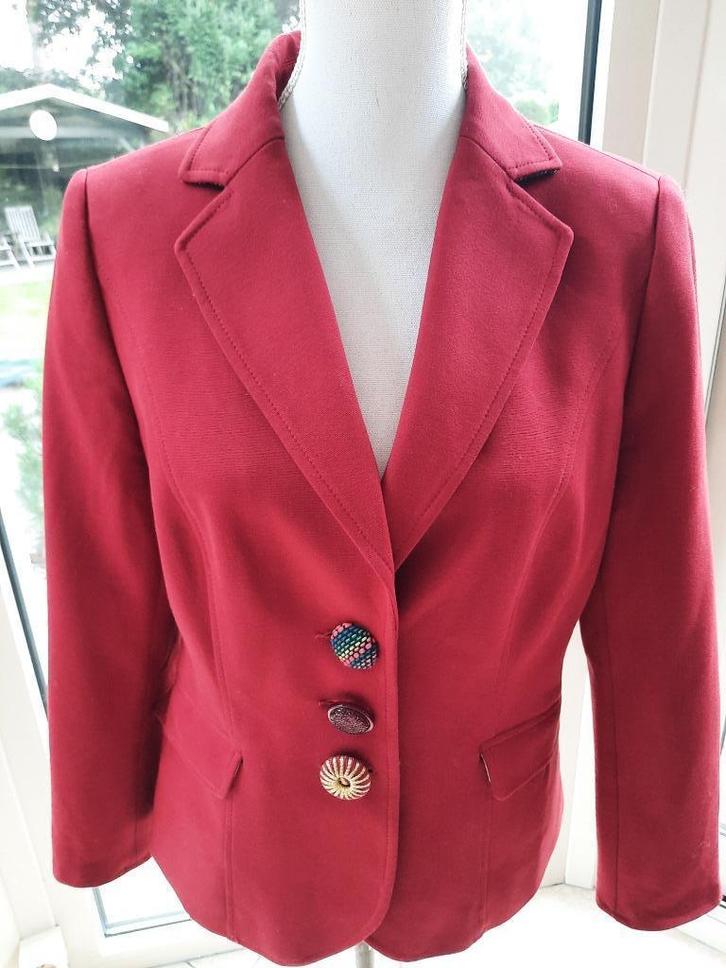 Stijlvol jasje MAIDEN LANE - 38, Kleding | Dames, Jasjes, Kostuums en Pakken, Zo goed als nieuw, Jasje, Maat 38/40 (M), Rood, Ophalen of Verzenden