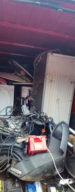 Bonjour jai vous débarrasse tous les ferrailles gratuitement, Enlèvement