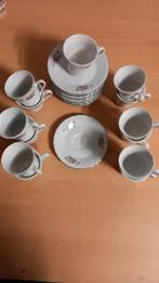 Petites tasses à café avec fond plat, Collections, Comme neuf, Enlèvement ou Envoi