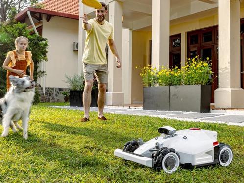 Robot de tonte RTK Luba Neuf 1000/3000/5000 m2, Jardin & Terrasse, Jardin & Terrasse Autre, Neuf, Enlèvement ou Envoi