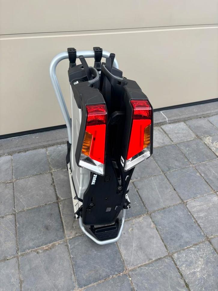 Nieuwe thule fietsdrager elektrische fietsen  +opbergtas, Autos : Divers, Porte-vélos, Neuf, Support d'attelage, 2 vélos, Pneus larges