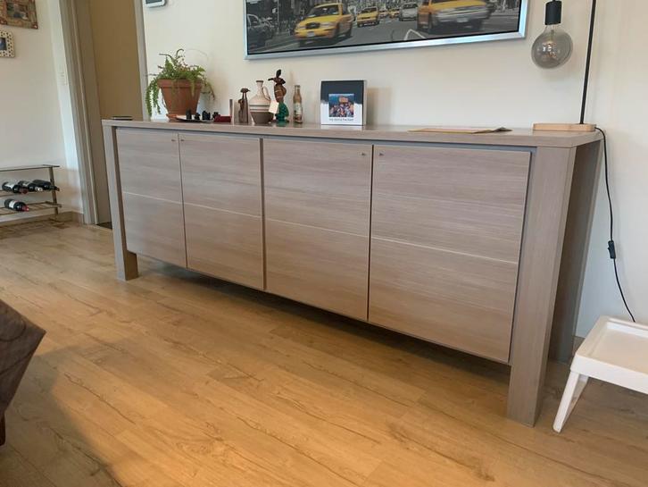 Kast in goede staat, Huis en Inrichting, Kasten | Dressoirs, Zo goed als nieuw, Ophalen