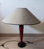 Lampe de bureau vintage avec un pied et un corps en bois, Comme neuf, 25 à 50 cm, Enlèvement, Autres formes
