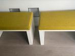 2 zitbanken in hout en stof, Huis en Inrichting, Ophalen