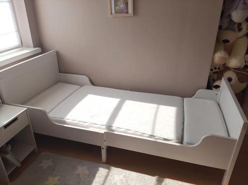 Cadre de lit + sommier lattes + matelas Ikea, Kinderen en Baby's, Kinderkamer | Bedden, Zo goed als nieuw, Lattenbodem, Matras