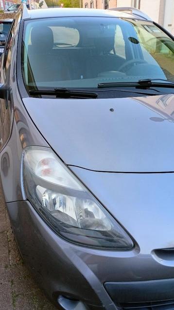 A vendre Renault Clio Grandtour en très bon état ! ! !, Achat, Particulier, Essence, Clio