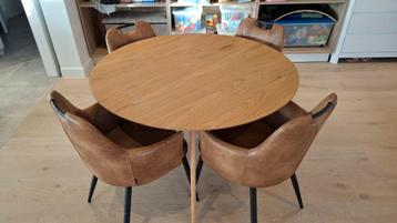  Ronde Fineer Tafel (120 cm) & 4 Cognac Kuipstoelen beschikbaar voor biedingen