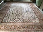 Grand tapis herati, Ophalen