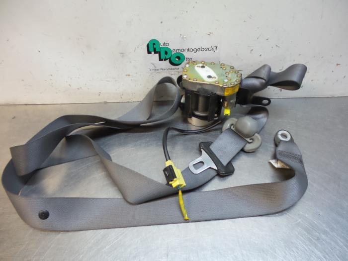 Veiligheidsgordel rechts-voor van een Suzuki Alto (Alto 02-), Auto-onderdelen, Interieur en Bekleding, Suzuki, Gebruikt, 3 maanden garantie